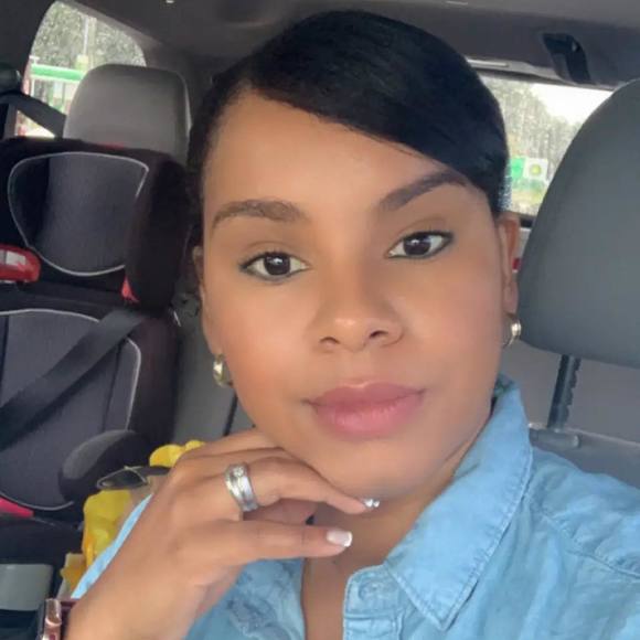 Meet your Posher, Madeline - Picture 1 of 1